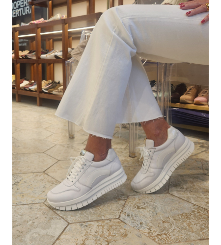 LINDSEY MILANO SNOW DEPORTIVA SNEAKER.