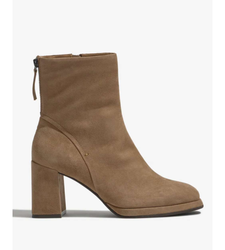 REGARDE LE CIEL BOTIN ANALISA FANGO.