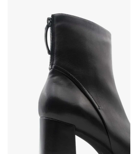 REGARDE LE CIEL BOTIN ANALISA BLACK.