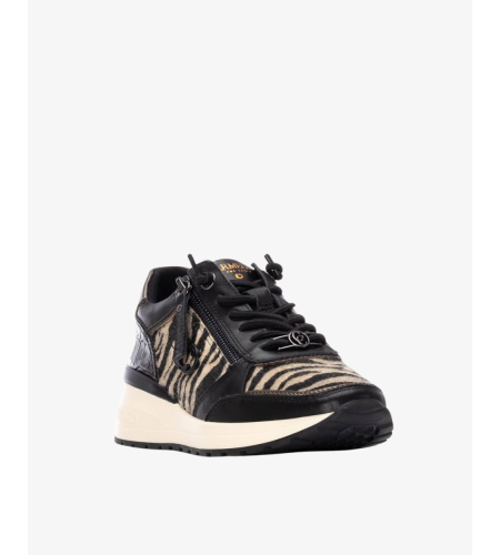 CARMELA 16265303 DEPORTIVA PIEL NEGRO.