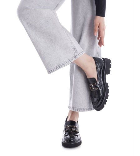 CARMELA 16269801 MOCASIN CHAROL NEGRO.